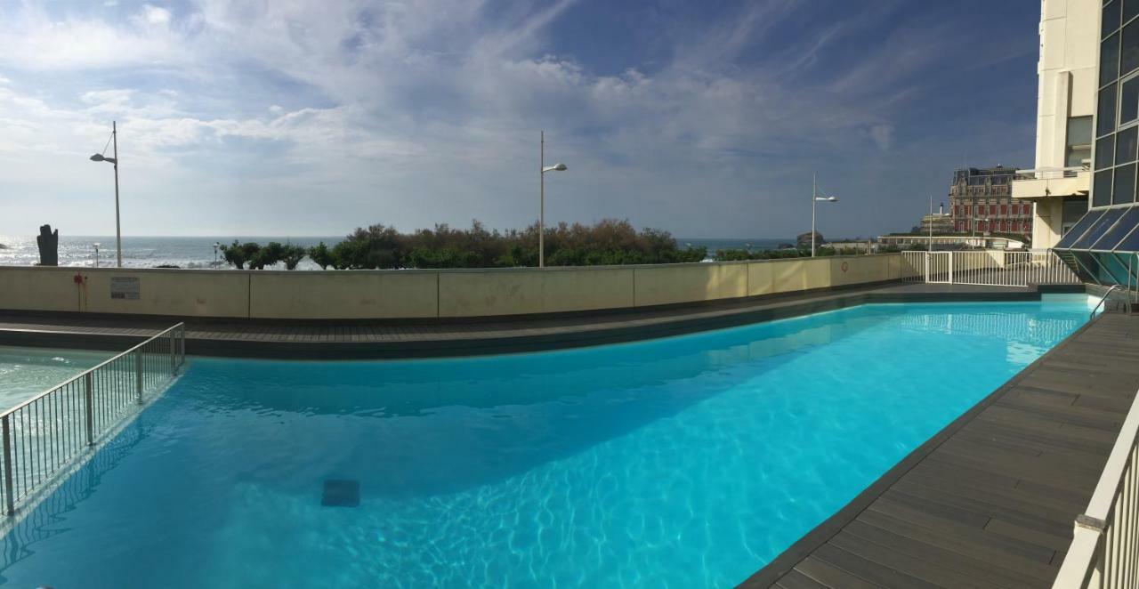 Studio Et Piscine Sur La Grande Plage เบียริตซ์ ภายนอก รูปภาพ